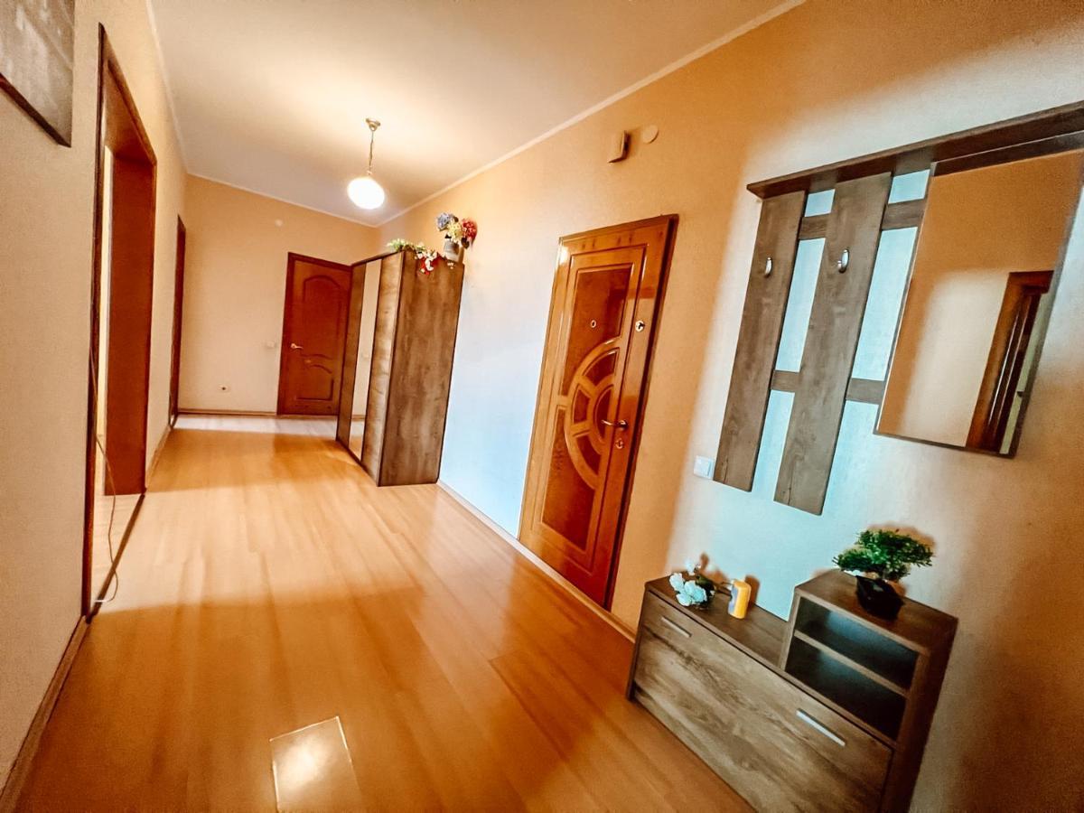 Cozy Apartments On The Left Bank Київ Екстер'єр фото