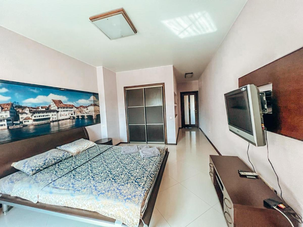 Cozy Apartments On The Left Bank Київ Екстер'єр фото
