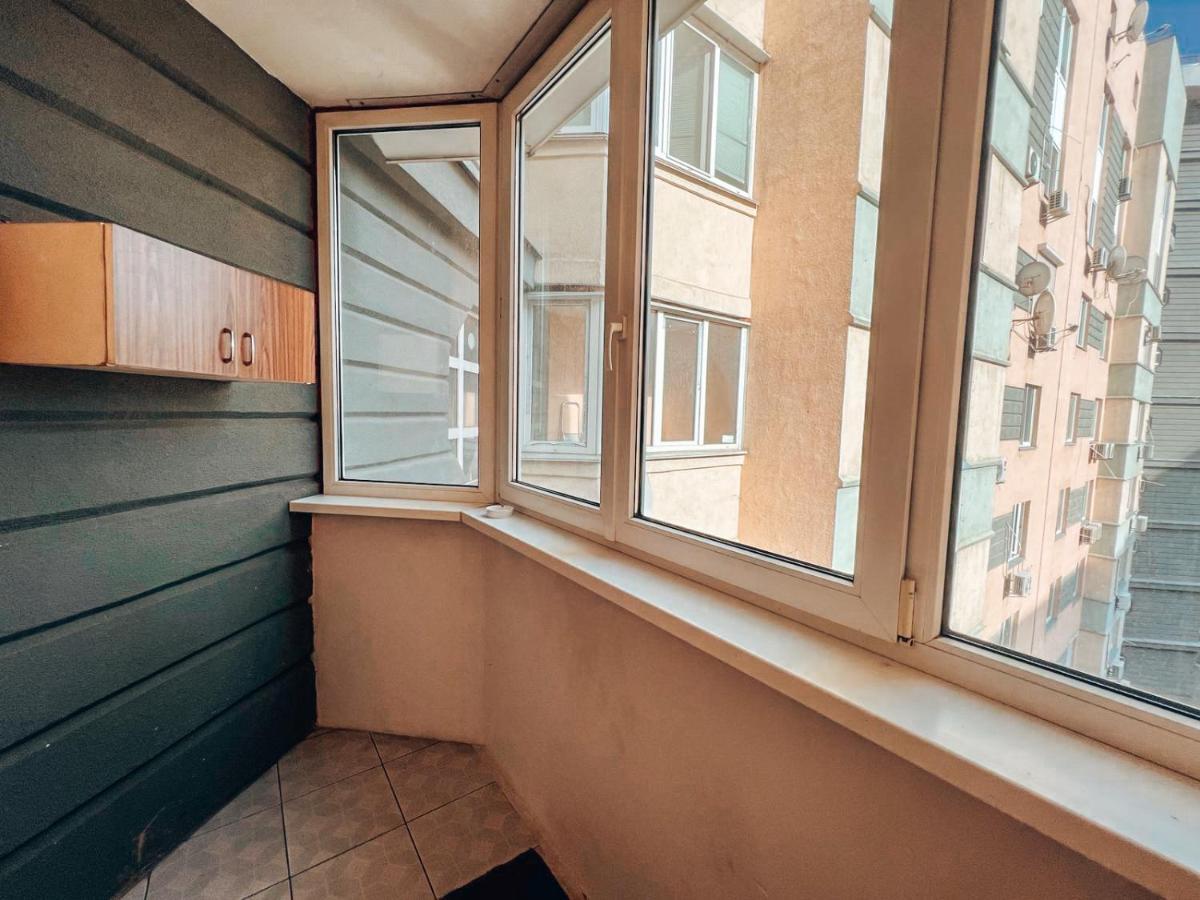 Cozy Apartments On The Left Bank Київ Екстер'єр фото