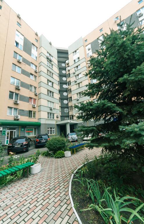 Cozy Apartments On The Left Bank Київ Екстер'єр фото